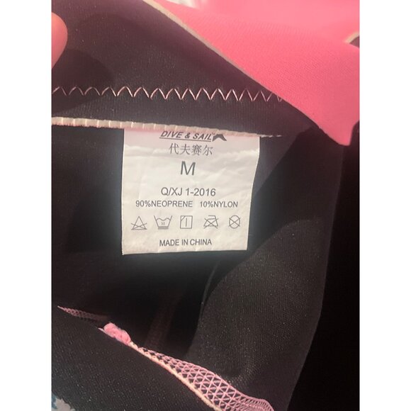 Dive & Sail Kids Pink Full-Body Wetsuit M 90% Neoprene 10% Nylon With Floral Sle - Picture 6 of 8